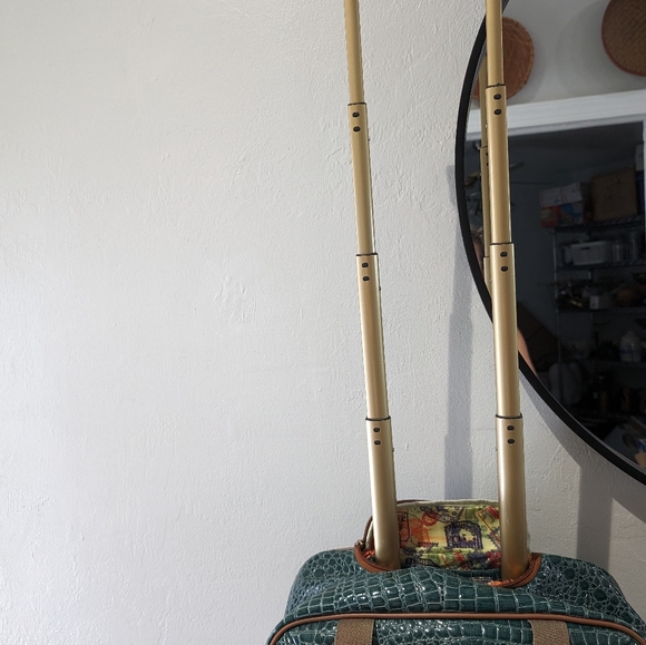 Samantha Brown embossed aqua green and brown carry on roller luggage - Picture 10 of 12